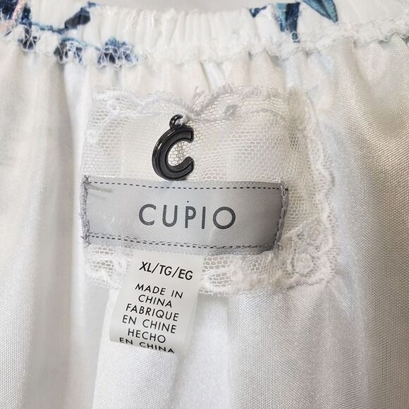 Pretty & Feminine Cupio Blue Satin Floral Butterfly Top size XL Blouse - Picture 8 of 9